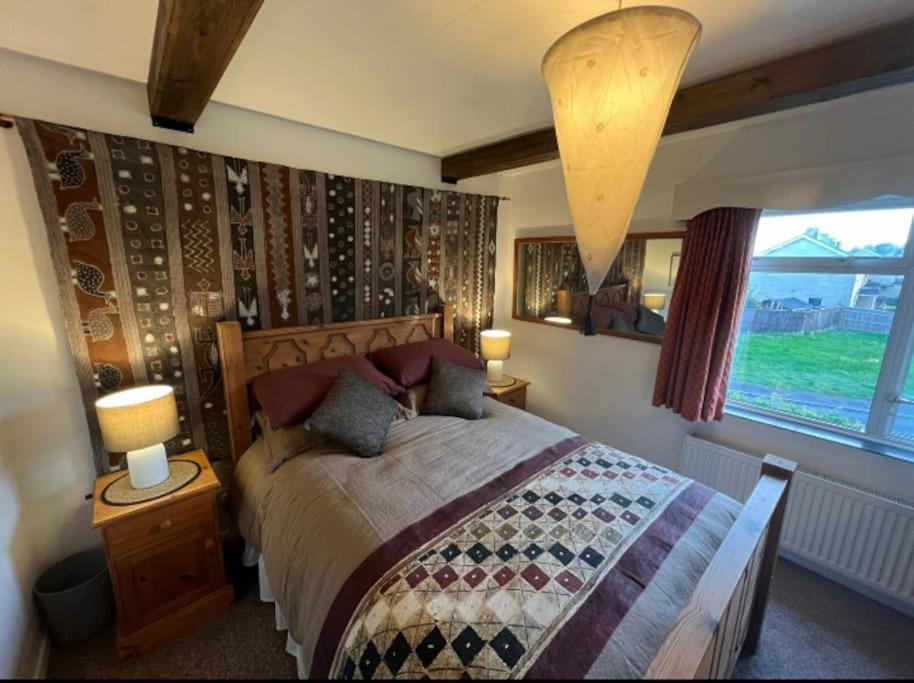 Cosy Private Accommodation In Corsham, Near Bath ภายนอก รูปภาพ
