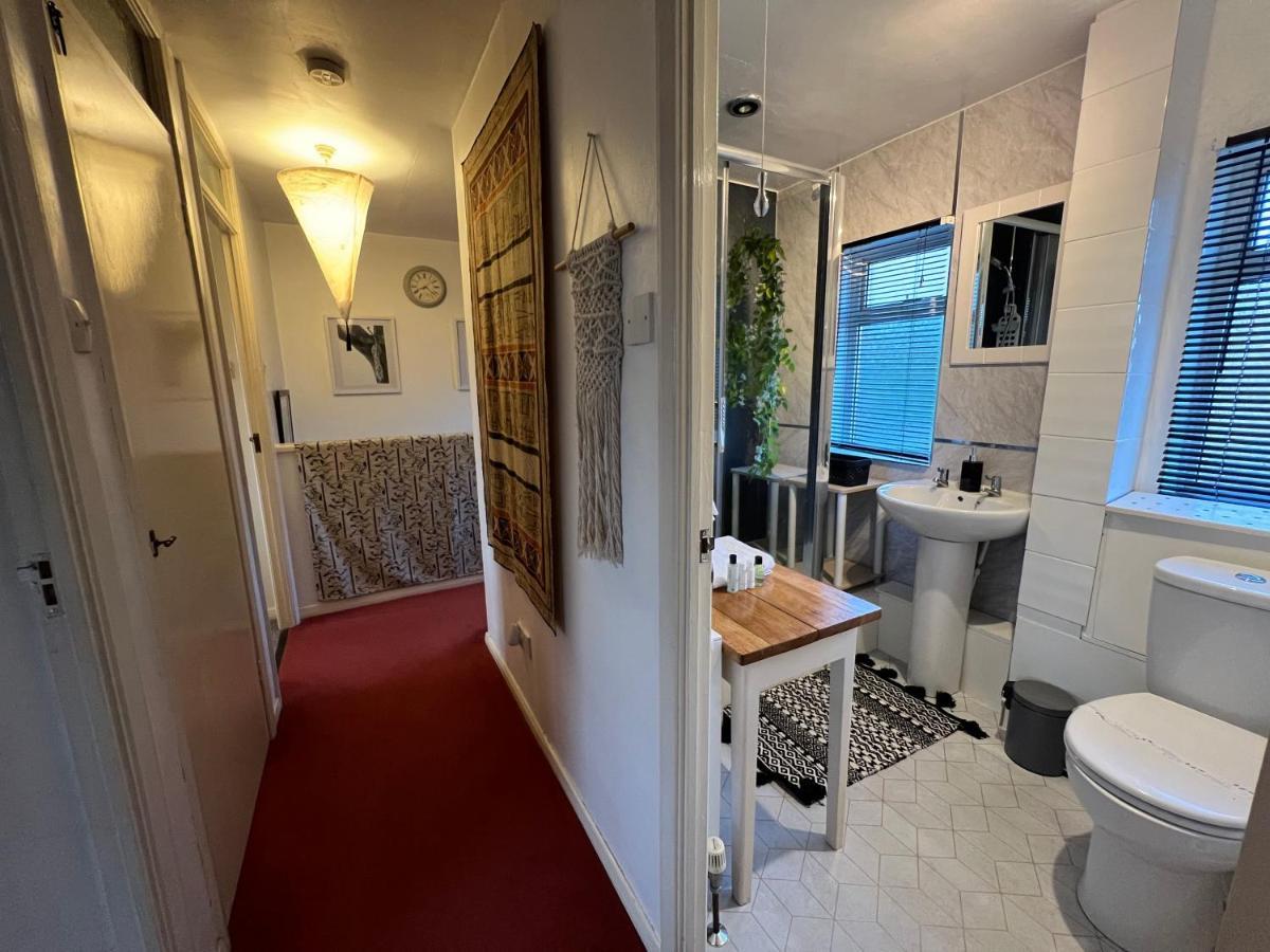Cosy Private Accommodation In Corsham, Near Bath ภายนอก รูปภาพ